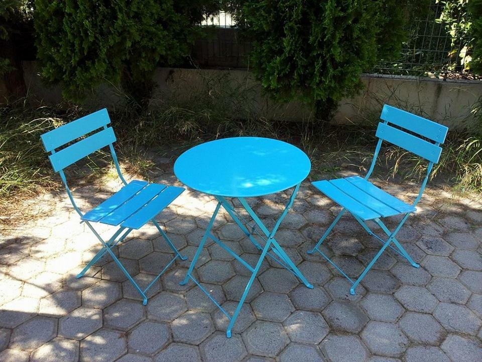 نافبليو Garden Studio Apartment المظهر الخارجي الصورة