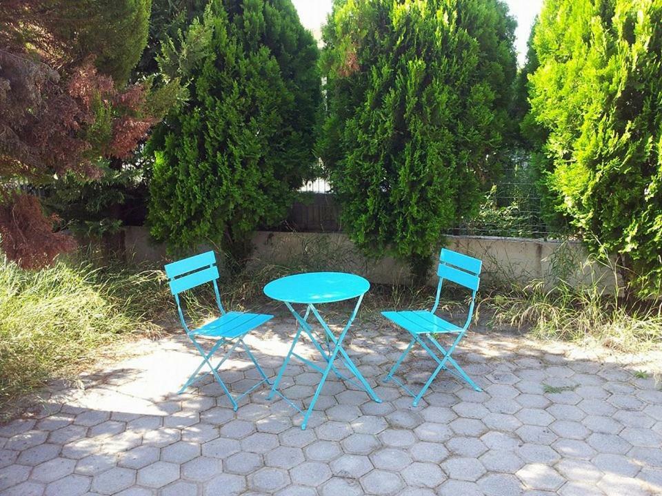 نافبليو Garden Studio Apartment المظهر الخارجي الصورة