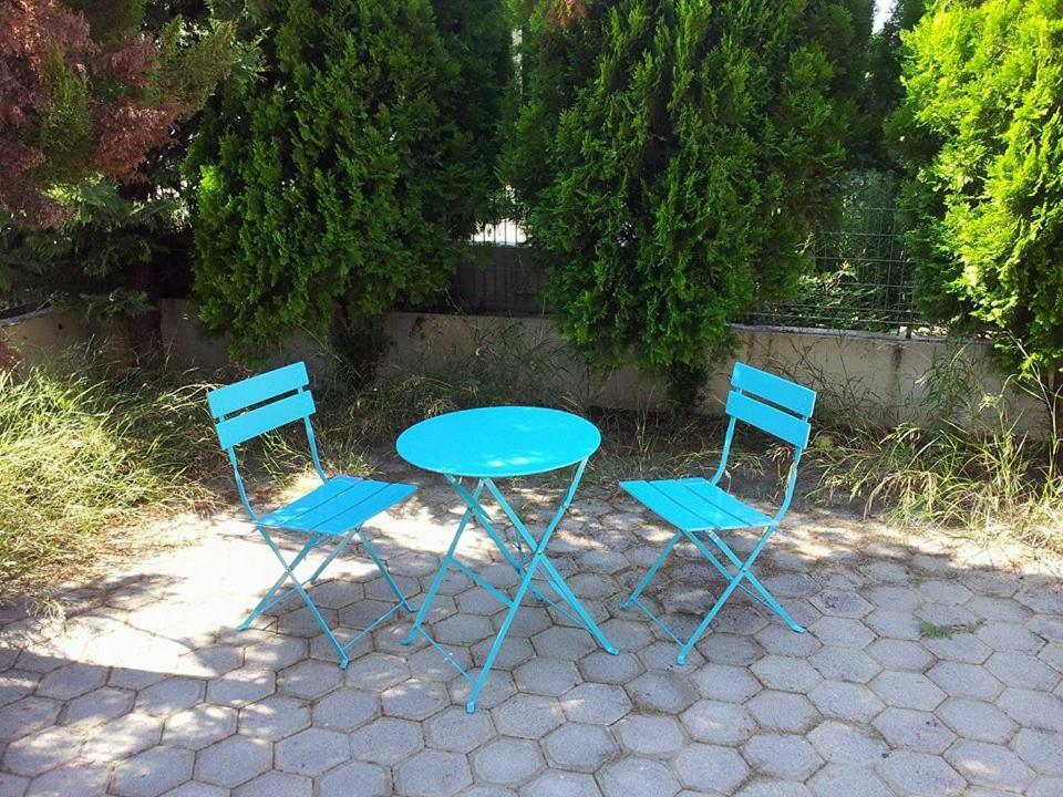 نافبليو Garden Studio Apartment المظهر الخارجي الصورة